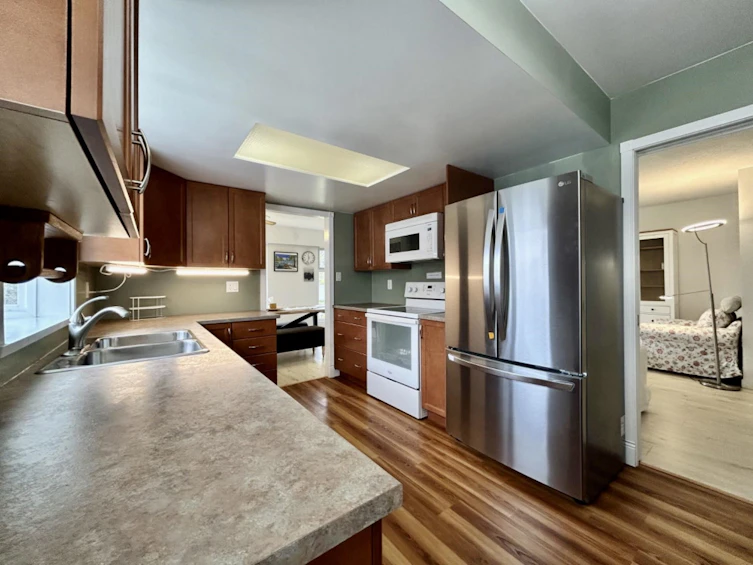 11591 Seaport Avenue, Richmond, BC, V7A 3E2 - 12