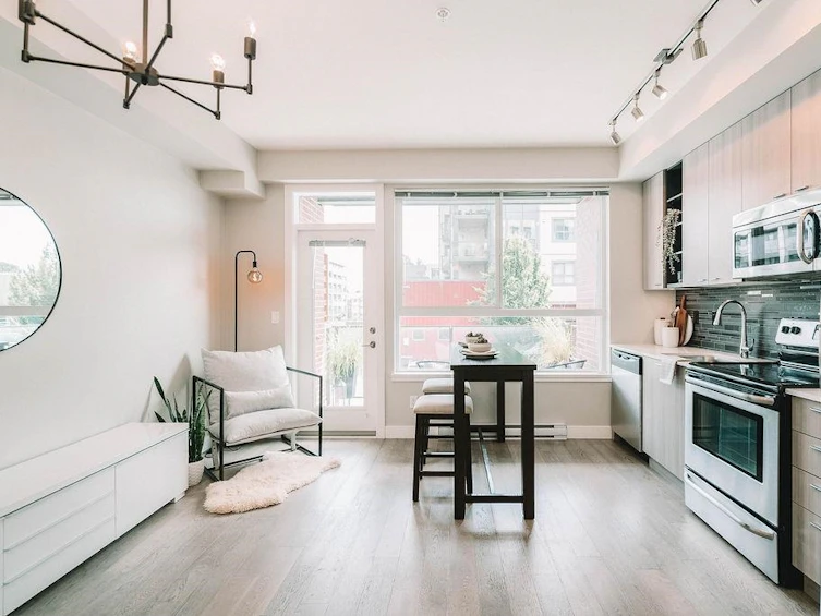 215-3080 Gladwin, Abbotsford, BC, V2T 0G3 - 4