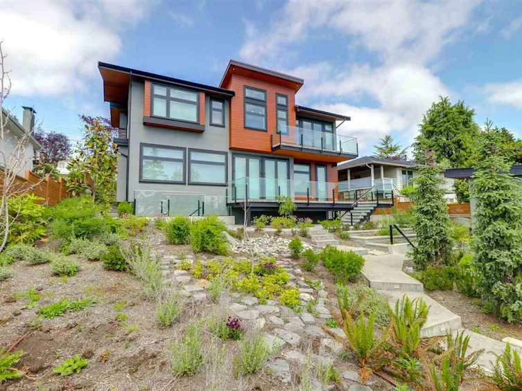 5970 Grant Street, Burnaby, BC, V5B 2K4