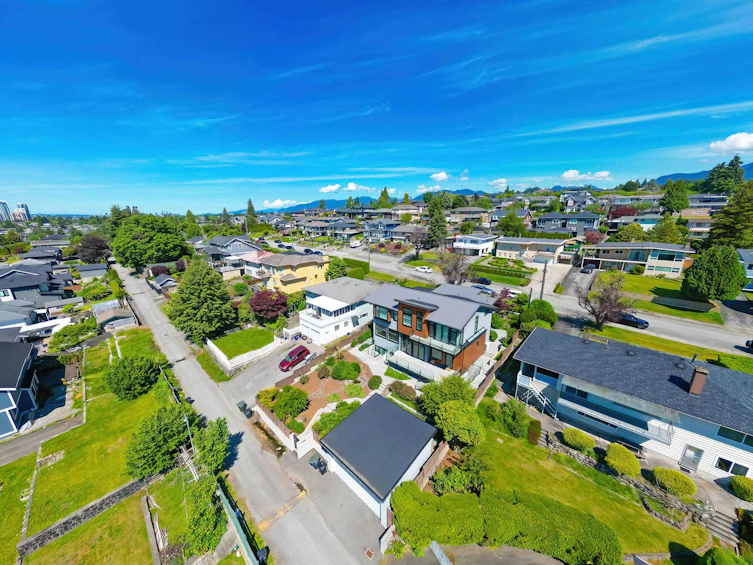 5970 Grant Street, Burnaby, BC, V5B 2K4 - 22