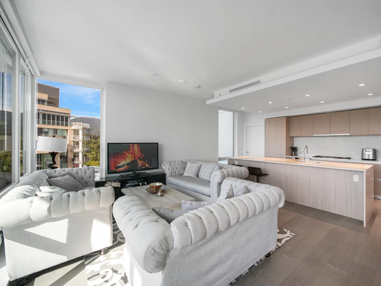 2601-1500 Fern Street, North Vancouver, BC, V7J 0E6 - 3