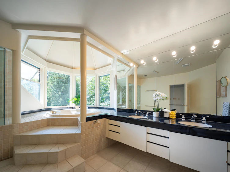 2122 Southwest Marine Drive, Vancouver, BC, V6P 6B5 - 23