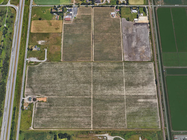 8442 Ladner Trunk Road, Delta, BC, V4K 3N3 - 35
