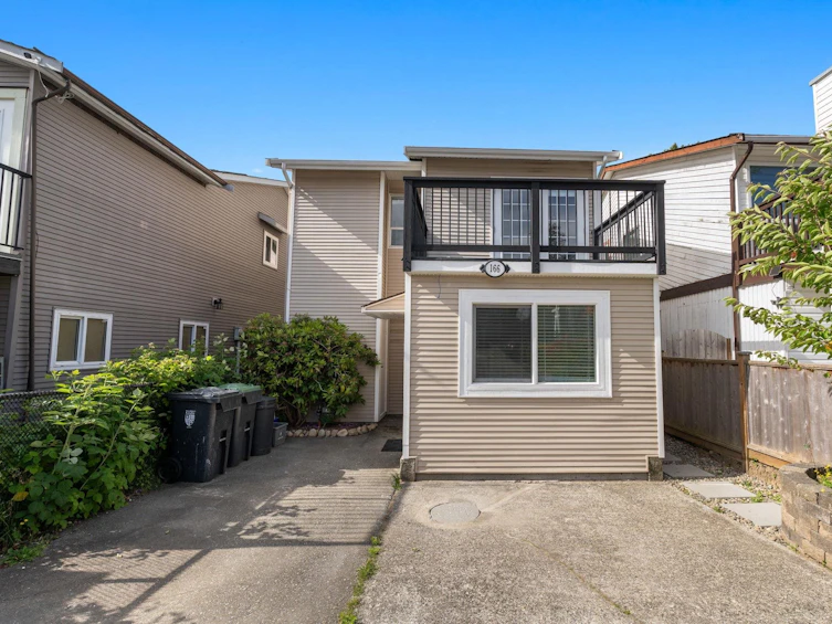 166 Springfield Drive, Langley, BC, V4W 3K8 - 3