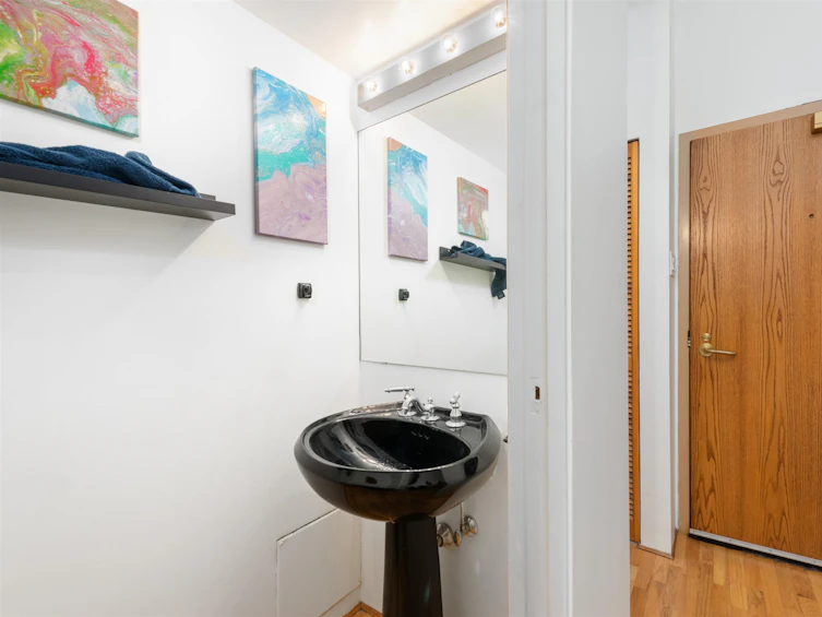 4-11-550 Beatty Street, Vancouver, BC, V6B 2L3 - 10