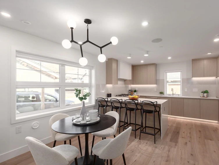 363 West 16th Avenue, Vancouver, BC, V5Y 1Z1 - 6