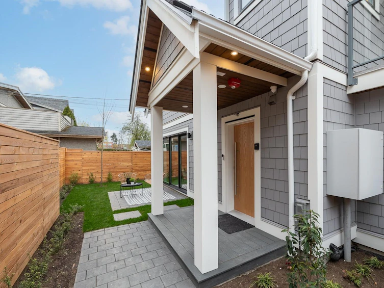 363 West 16th Avenue, Vancouver, BC, V5Y 1Z1 - 24