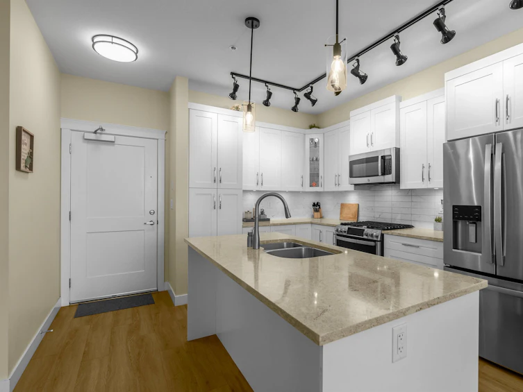 612-11077 Ravine, Surrey, BC, V3T 0R7 - 7
