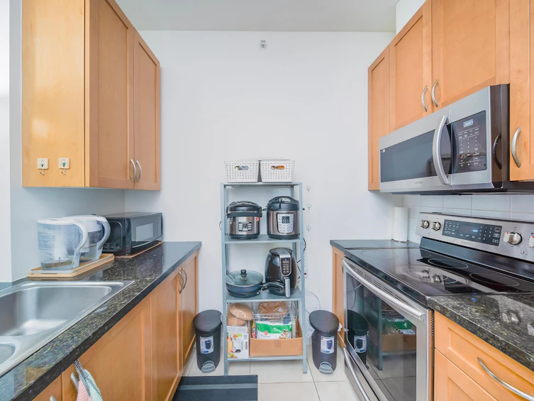806-7368 Sandborne Avenue, Burnaby, BC, V3N 5C5 - 15