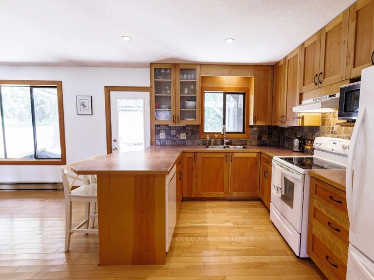 208 Grandview Heights Road, Gibsons, BC, V0N 1V3 - 18