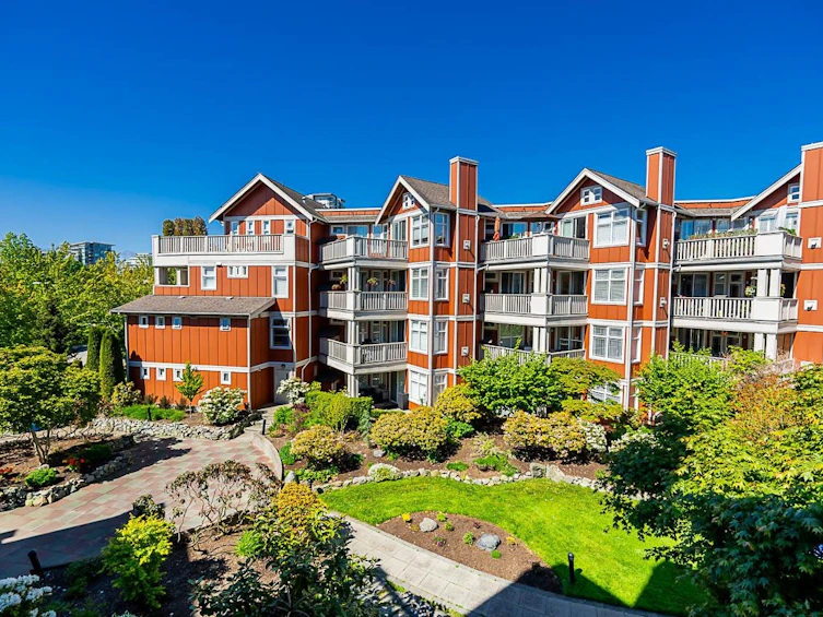 306-15392 16a Avenue, Surrey, BC, V4A 1S9 - 13