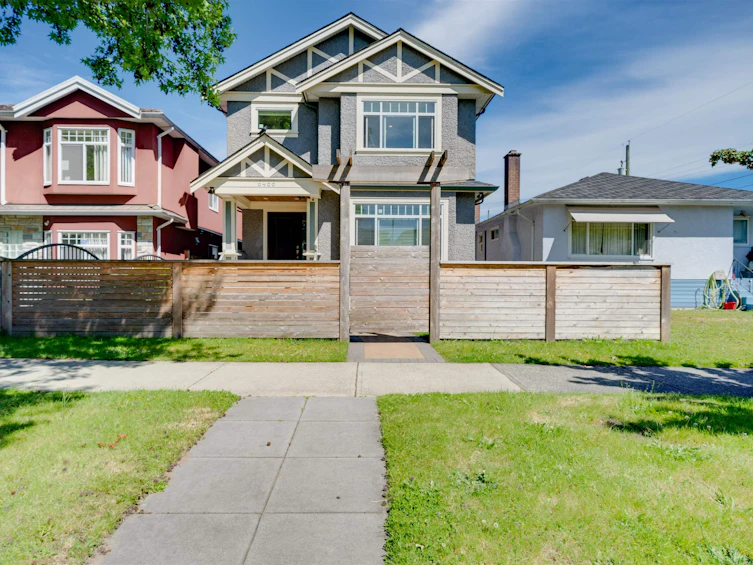 6466 Commercial Street, Vancouver, BC, V5P 3P3