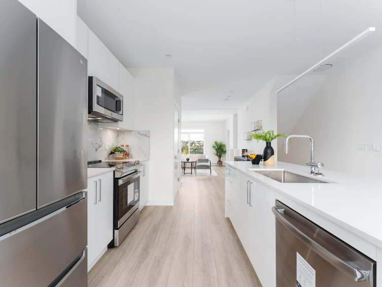 21-4337 Boundary Road, Richmond, BC, V6V 1S8 - 3