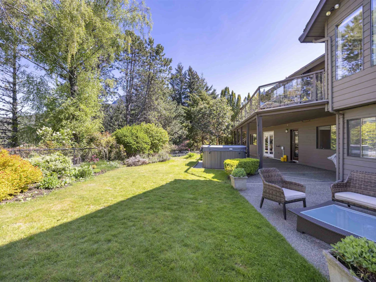 4711 Woodburn Court, West Vancouver, BC, V7S 3B3 - 7
