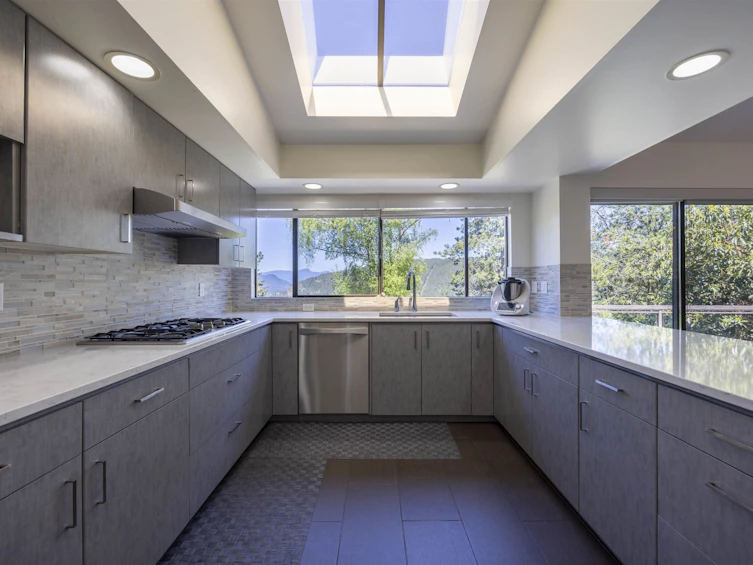4711 Woodburn Court, West Vancouver, BC, V7S 3B3 - 21