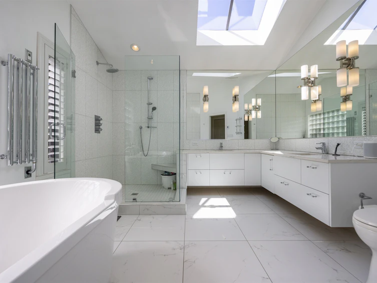 4711 Woodburn Court, West Vancouver, BC, V7S 3B3 - 36