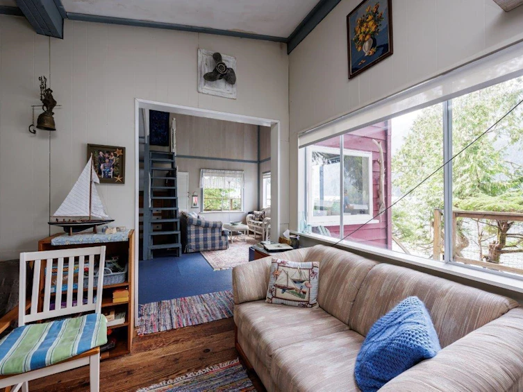 23 East Of Croker Island, North Vancouver, BC - 8