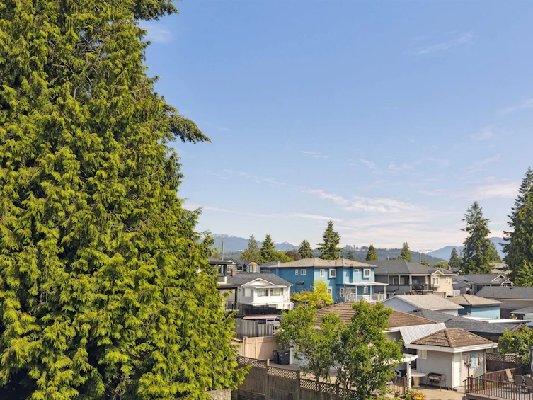 8323 12th Avenue, Burnaby, BC, V3N 2L7 - 19