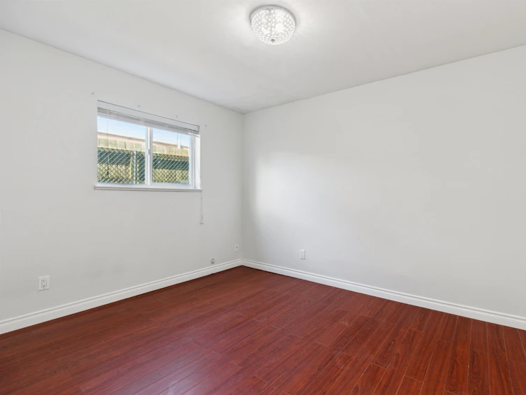 8323 12th Avenue, Burnaby, BC, V3N 2L7 - 25