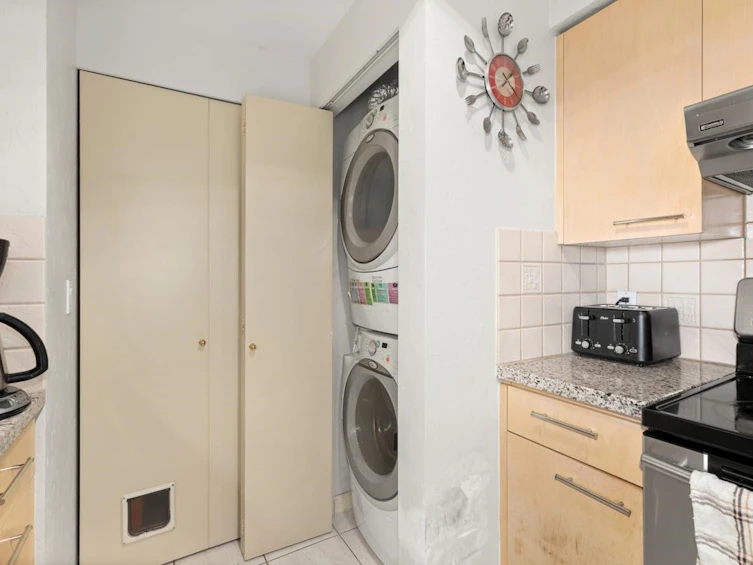 12A-139 Drake Street, Vancouver, BC, V6Z 2T8 - 7