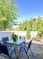 105 1860 E Southmere Crescent