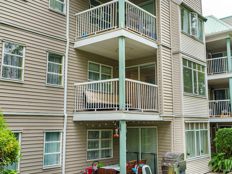 206-9767 140 Street, Surrey, BC, V3T 5S4 - 33