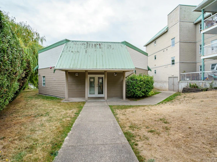 206-9767 140 Street, Surrey, BC, V3T 5S4 - 39