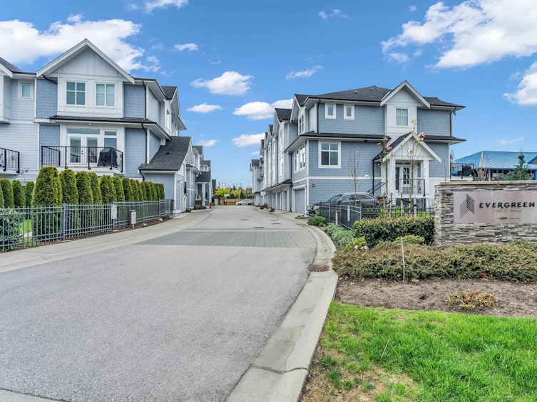 13-21688 52, Langley, BC, V2Y 4K9 - 3