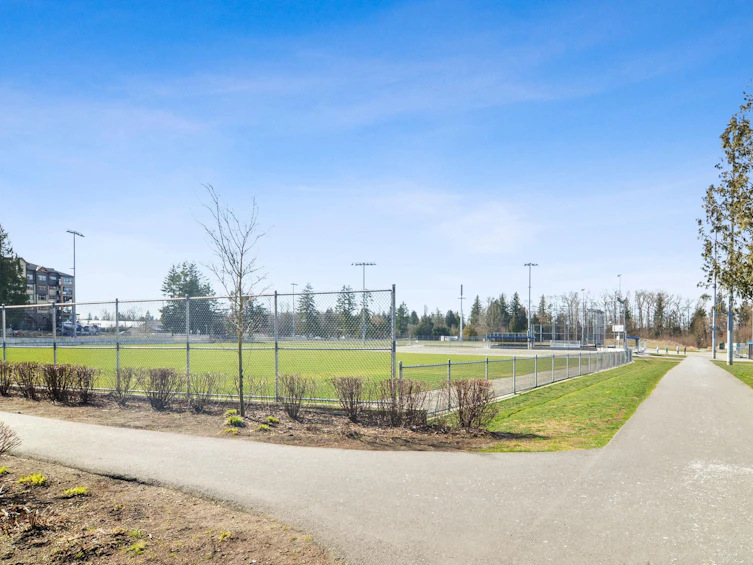 212-8328 207a, Langley, BC, V2Y 0K5 - 33