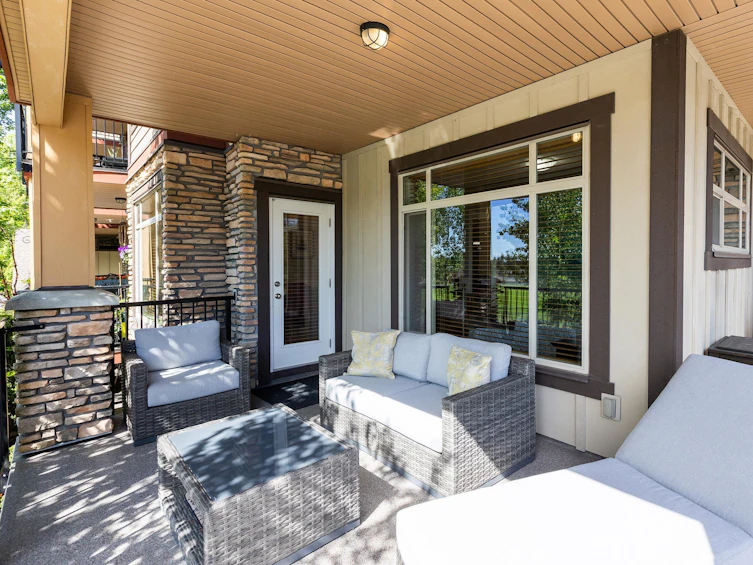 212-8328 207a, Langley, BC, V2Y 0K5 - 3