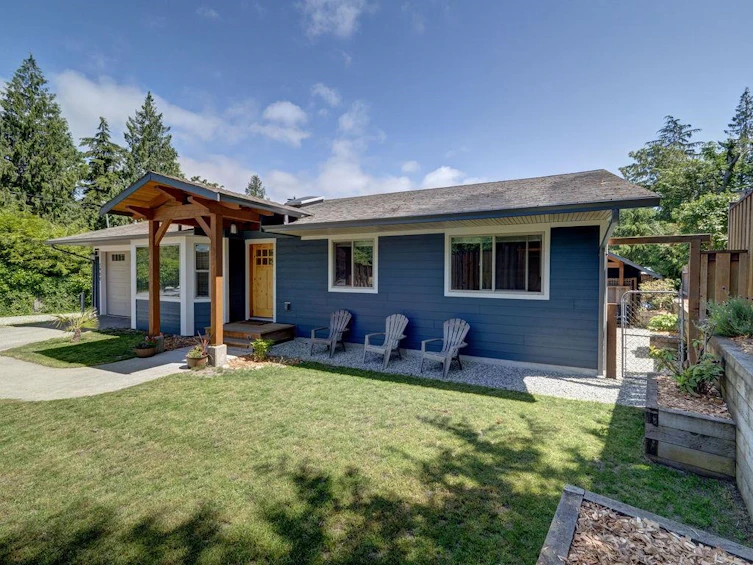 7900 Fawn Road, Halfmoon Bay, BC, V7Z 1C8 - 3