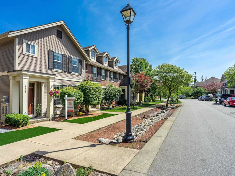 6920 208a Street, Langley, BC, V2Y 0G1 - 3