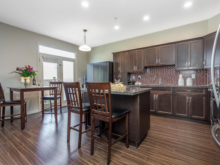 6920 208a Street, Langley, BC, V2Y 0G1 - 17