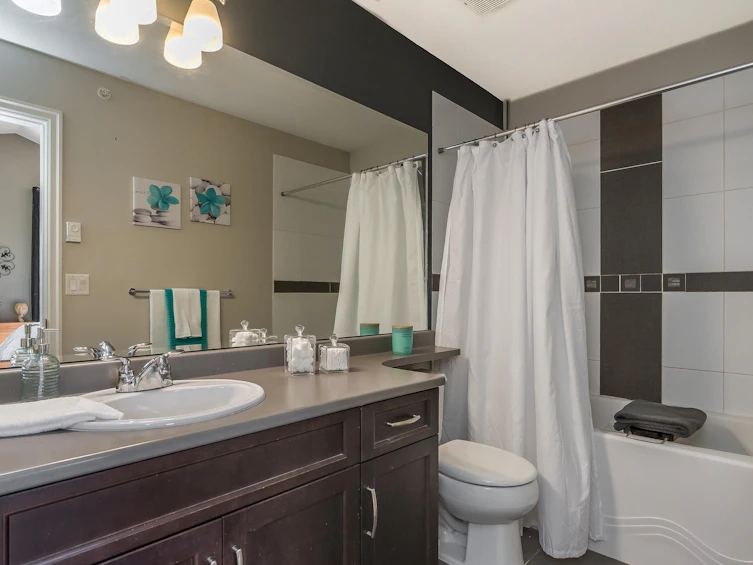 6920 208a Street, Langley, BC, V2Y 0G1 - 26