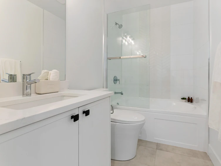 16-12635 63, Surrey, BC - 35