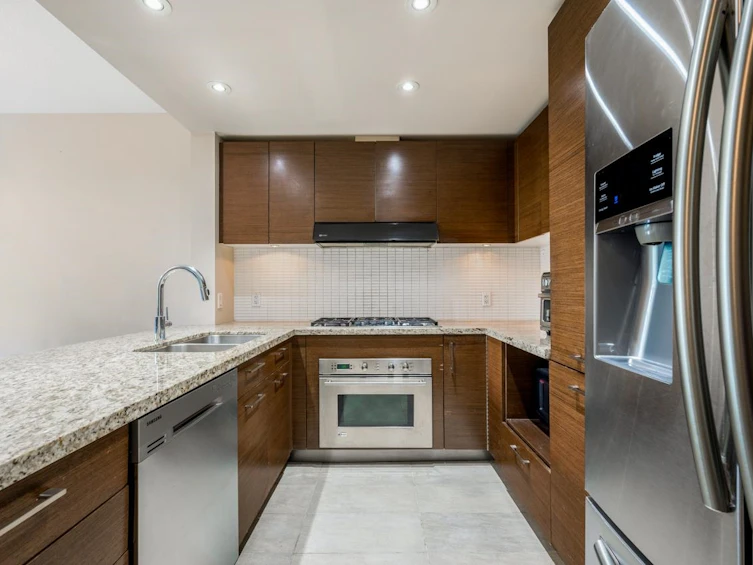 112-5958 Iona Drive, Vancouver, BC, V6T 2L2 - 9