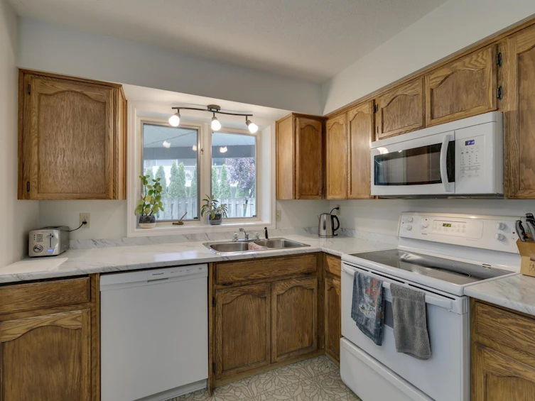 32557 Murray Avenue, Abbotsford, BC, V2T 4T8 - 37