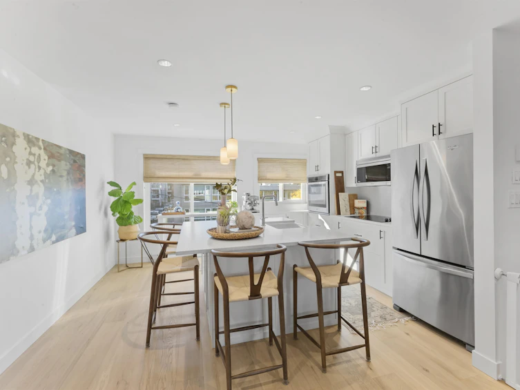 1286 W 6th Avenue, Vancouver, BC, V6H 1A5 - 3