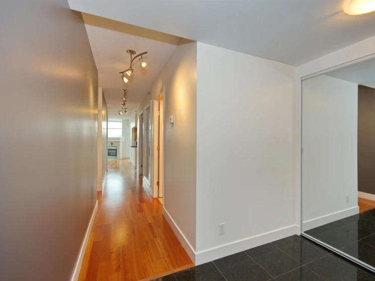502-1199 Marinaside Crescent, Vancouver, BC, V6Z 2Y2 - 2