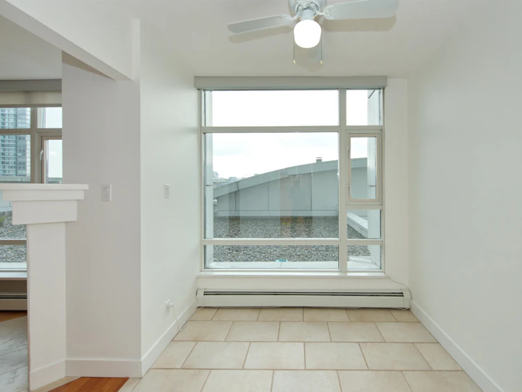502-1199 Marinaside Crescent, Vancouver, BC, V6Z 2Y2 - 12