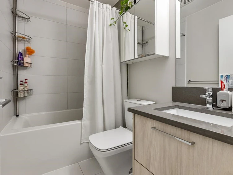223-13768 108 Avenue, Surrey, BC, V3T 4K8 - 13