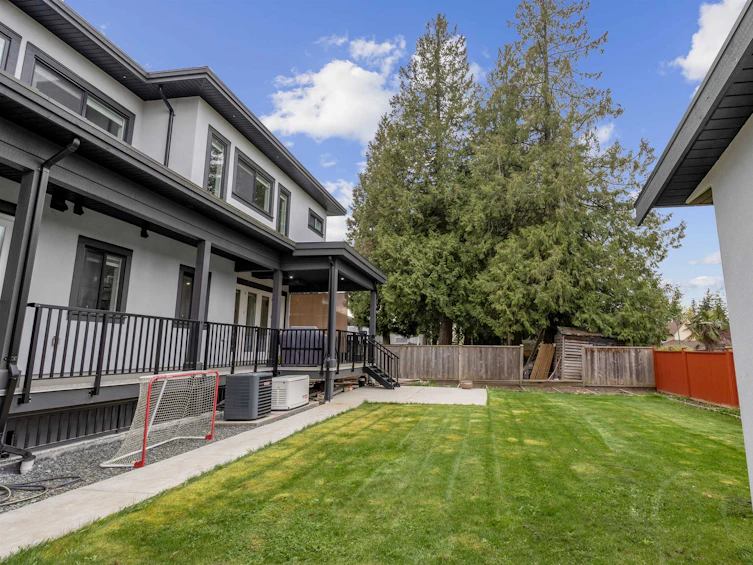 10843 85a Avenue, Delta, BC, V4C 2V2 - 3