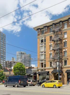 47 777 Burrard Street