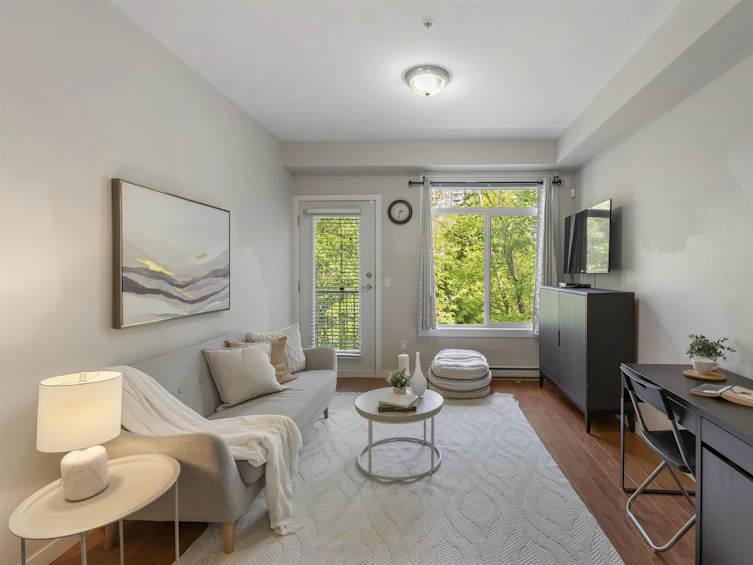 305-13277 108, Surrey, BC, V3T 0A9 - 2