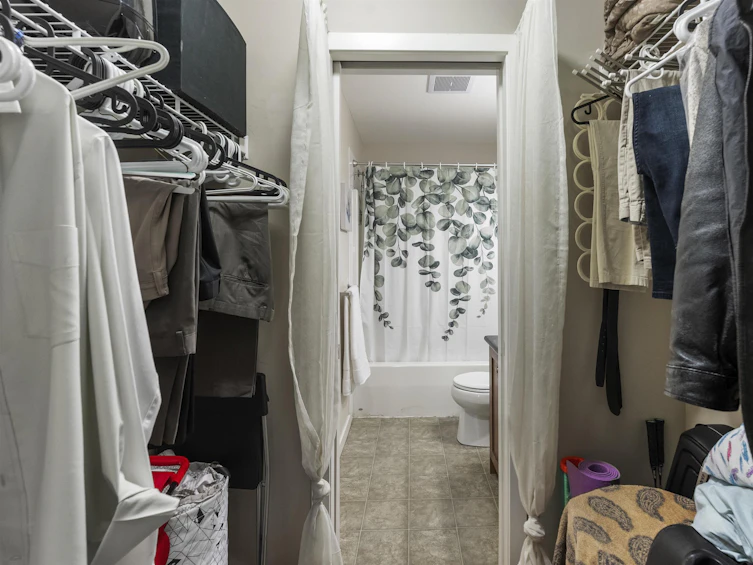 305-13277 108, Surrey, BC, V3T 0A9 - 14