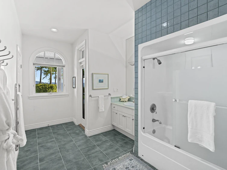 13520 13a Avenue, Surrey, BC, V4A 1C4 - 22