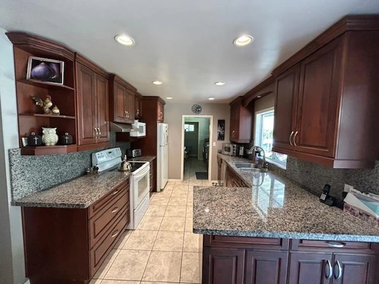 12842 Alouette Road, Maple Ridge, BC, V4R 1R8 - 13