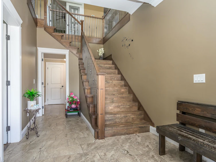 8526 Fairbanks Street, Mission, BC, V2V 3K5 - 5