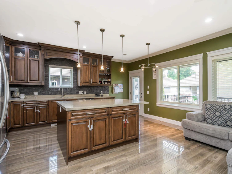 8526 Fairbanks Street, Mission, BC, V2V 3K5 - 13