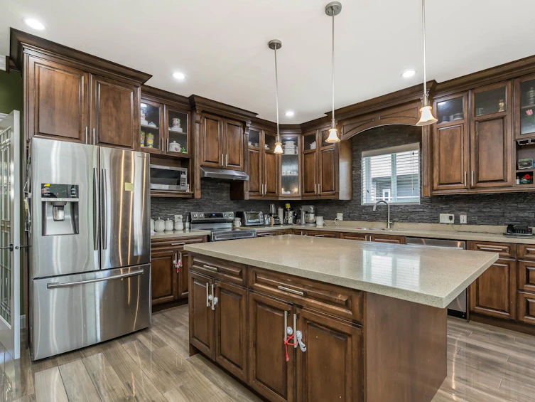 8526 Fairbanks Street, Mission, BC, V2V 3K5 - 14